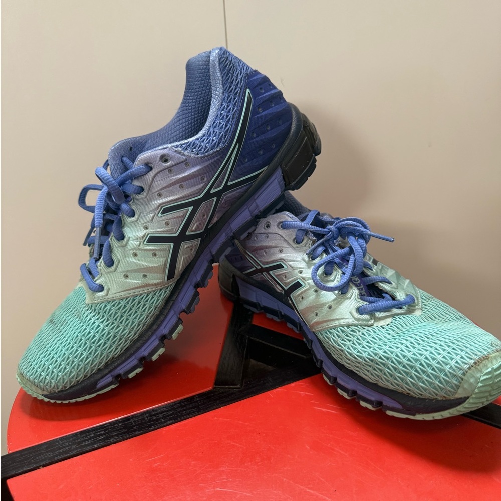 ASICS Women's Gel Quantum 180 size 9.5 Blue Aqua Running Shoes Mint